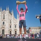 Egan Bernal celebra su victoria en el último Giro de Italia