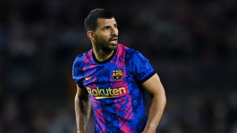 El Kun Agüero, en un partido con el Barça.