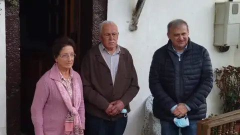 Emilio García con los Paisanos del año Emilio García con los Paisanos del año