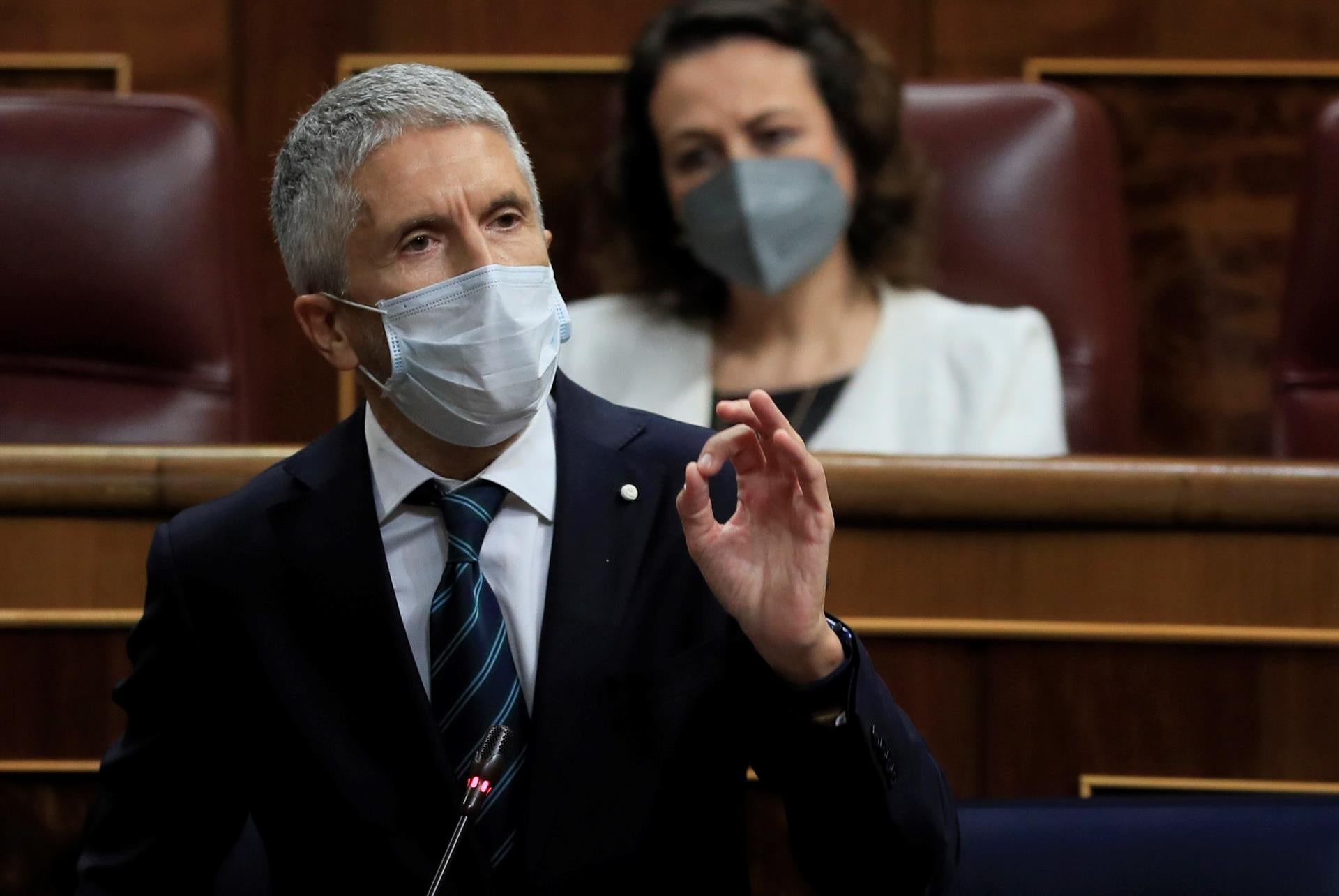 PP y Vox exigen la dimisión del ministro Marlaska y una comisión que investigue los supuestos beneficios a presos de ETA PP y Vox exigen la dimisión del ministro Marlaska y una comisión que investigue los supuestos beneficios a presos de ETA