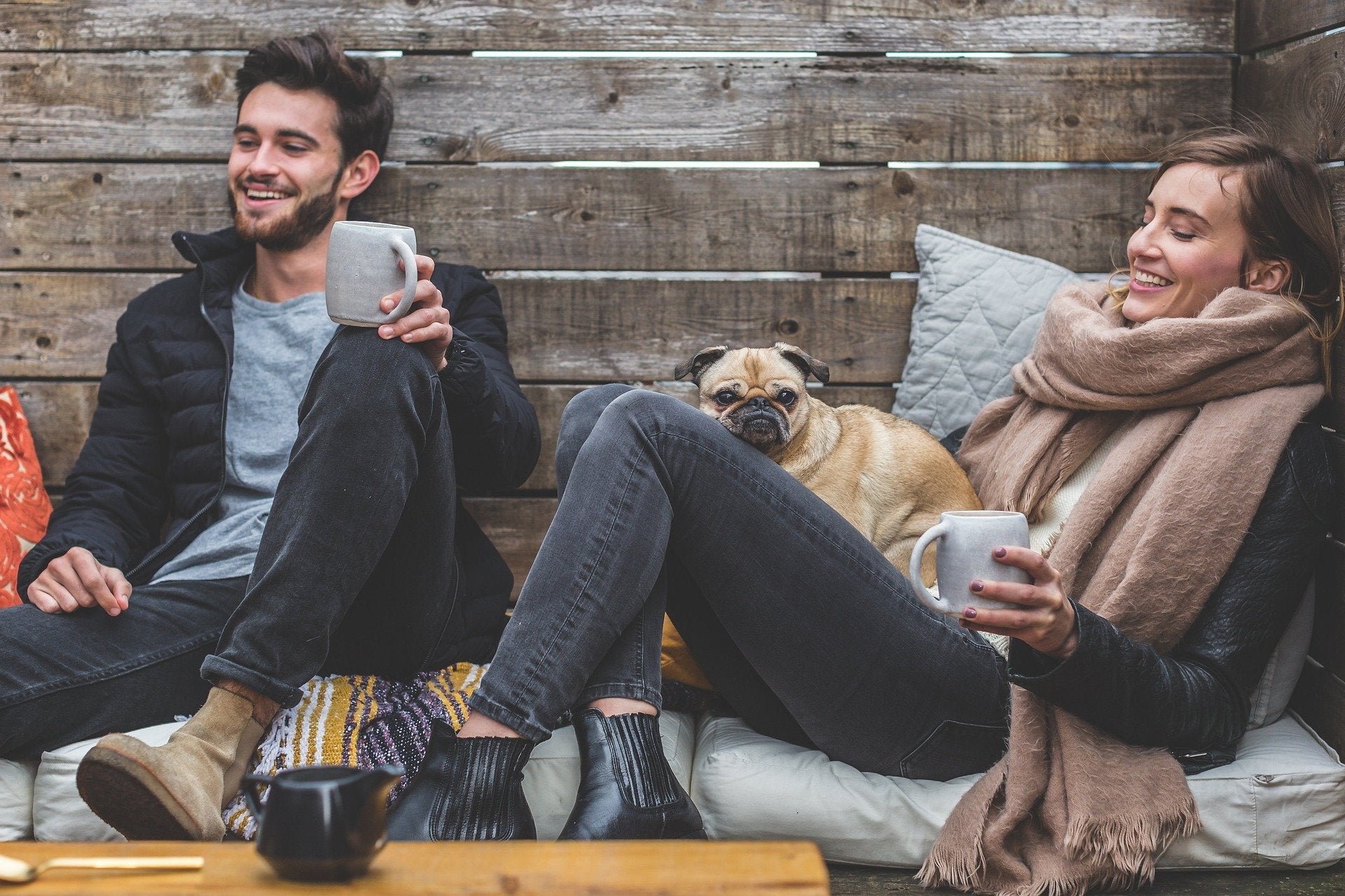 Cuatro de cada diez españoles valora positivamente las relaciones abiertas Cuatro de cada diez españoles valora positivamente las relaciones abiertas