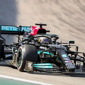 Hamilton remonta hasta la victoria y recorta a Verstappen en Sao Paulo Hamilton remonta hasta la victoria y recorta a Verstappen en Sao Paulo