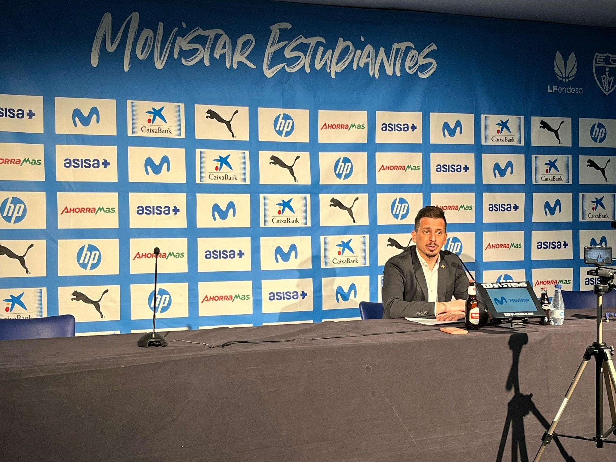 Rubén Perelló: "Ha sido un orgullo que el Almansa juegue contra un equipazo como el Movistar Estudiantes" Rubén Perelló: "Ha sido un orgullo que el Almansa juegue contra un equipazo como el Movistar Estudiantes"