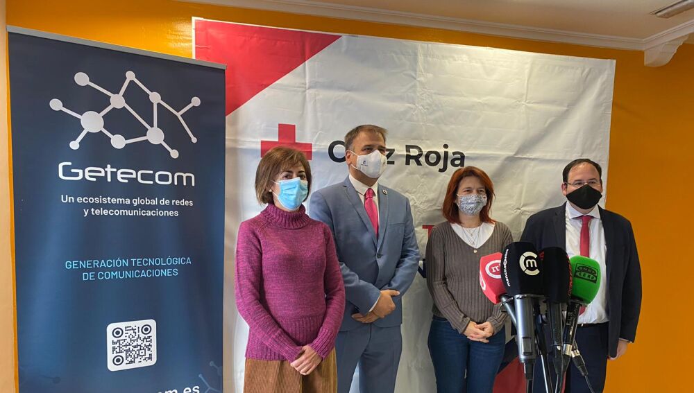 Autoridades y representante de Getecom