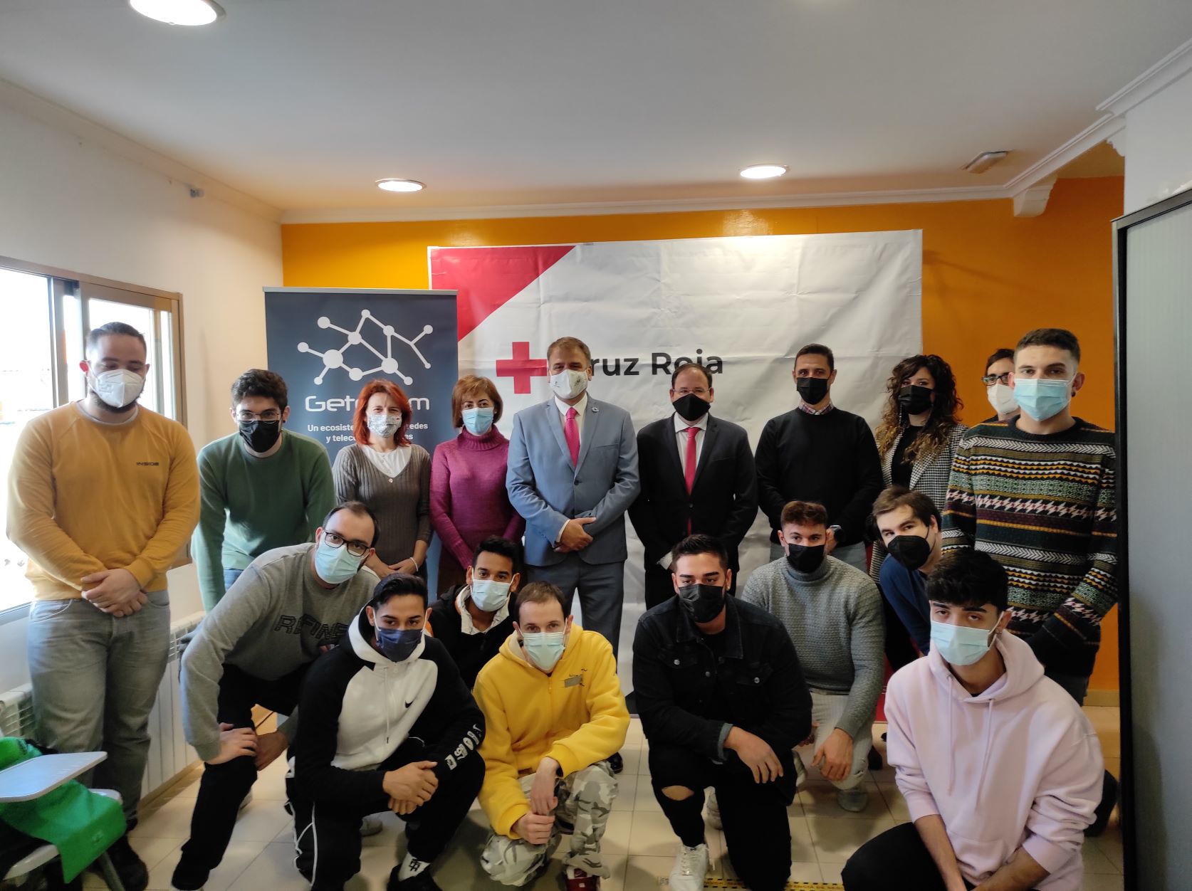 Cruz Roja y Getecom forman en Telecomunicaciones a jóvenes desempleados Cruz Roja y Getecom forman en Telecomunicaciones a jóvenes desempleados