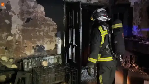 Incendio en una vivienda de la calle Jiménez de Quesada de Alcalá de Henares Incendio en una vivienda de la calle Jiménez de Quesada de Alcalá de Henares