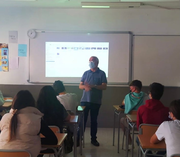 La Vila Joiosa organiza un taller-documental con perspectiva de género para jóvenes de 14 y 15 años La Vila Joiosa organiza un taller-documental con perspectiva de género para jóvenes de 14 y 15 años