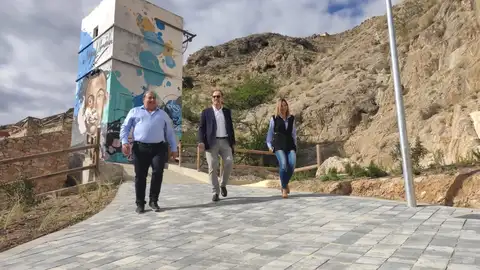 Finalizan las obras de revitalización de EDUSI en el Entorno Hernandiano y barrio de San Isidro obras