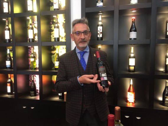 Jesús Martín pronostica que en un par de años la DO Valdepeñas tendrá Interprofesional Jesús Martín pronostica que en un par de años la DO Valdepeñas tendrá Interprofesional