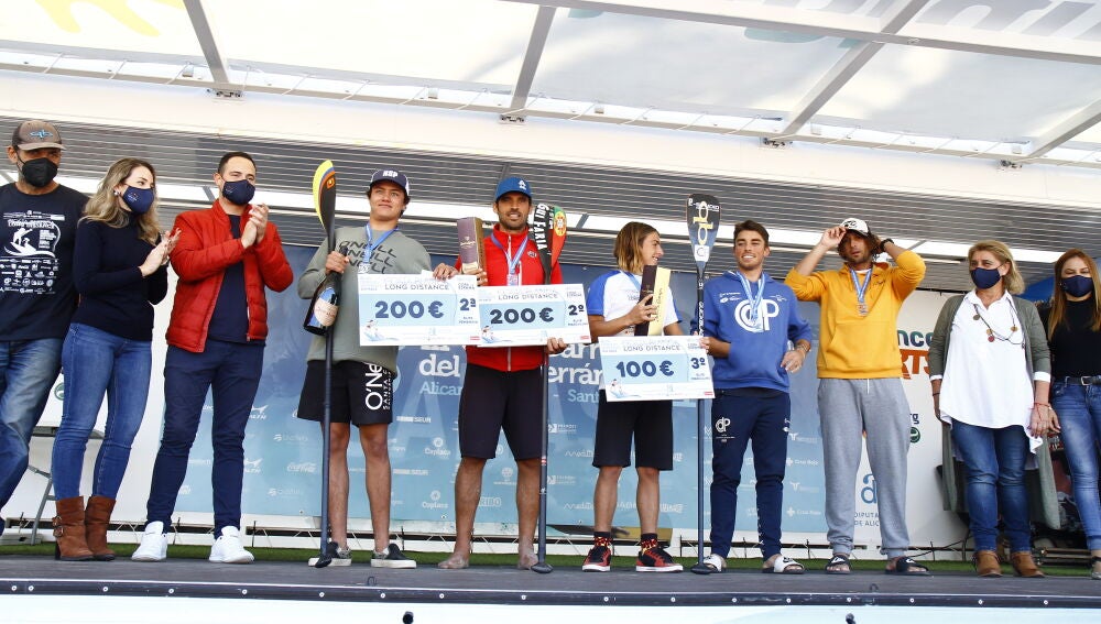Podio masculino de la III Gran Carrera del Mediterráneo de SUP.