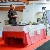 María Morales participa en el día del enoturismo con una demostración culinaria
