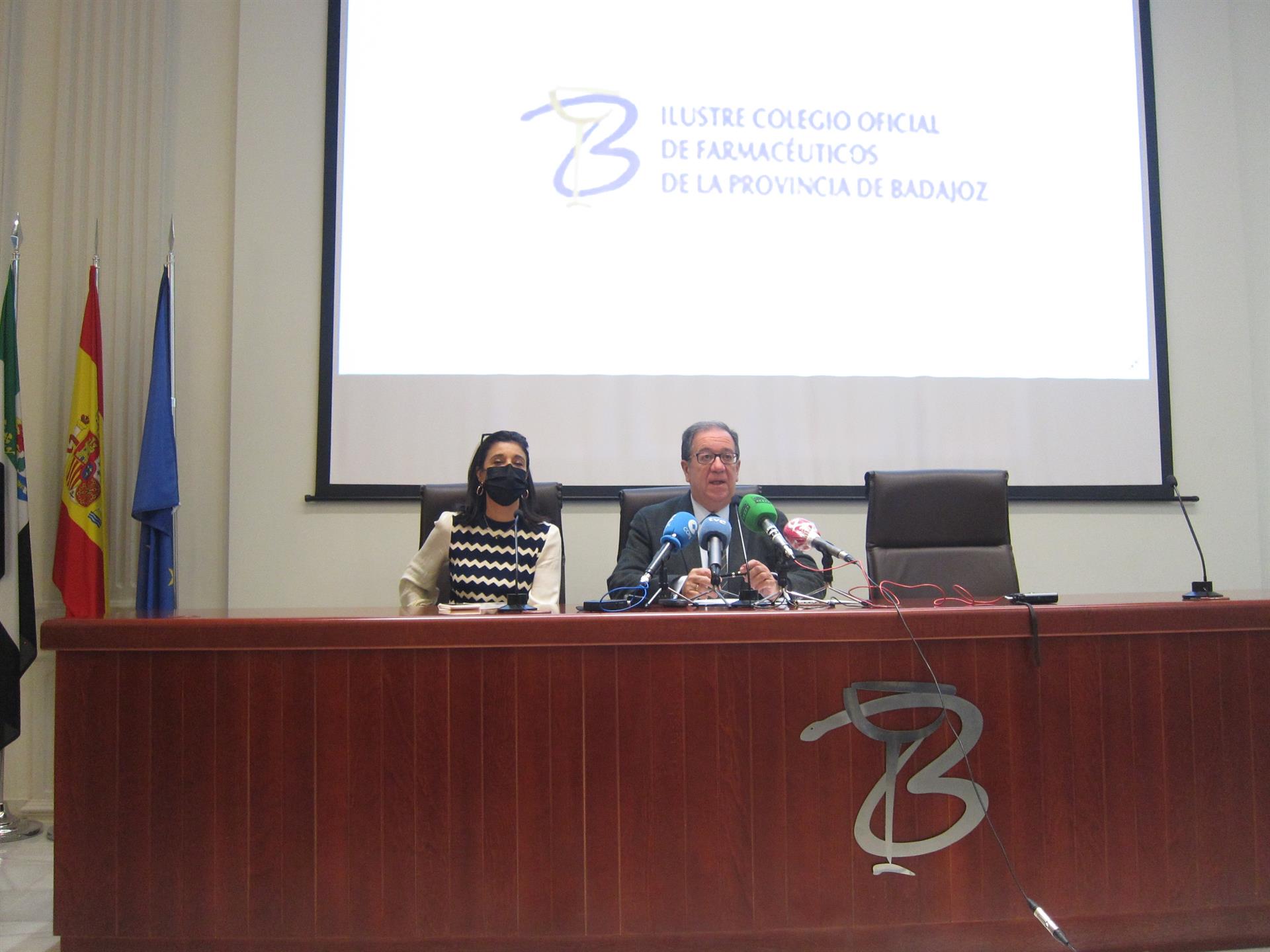 Las farmacias pacenses contarán con una plataforma que localiza medicamentos en caso de urgencia o desabastecimiento Las farmacias pacenses contarán con una plataforma que localiza medicamentos en caso de urgencia o desabastecimiento