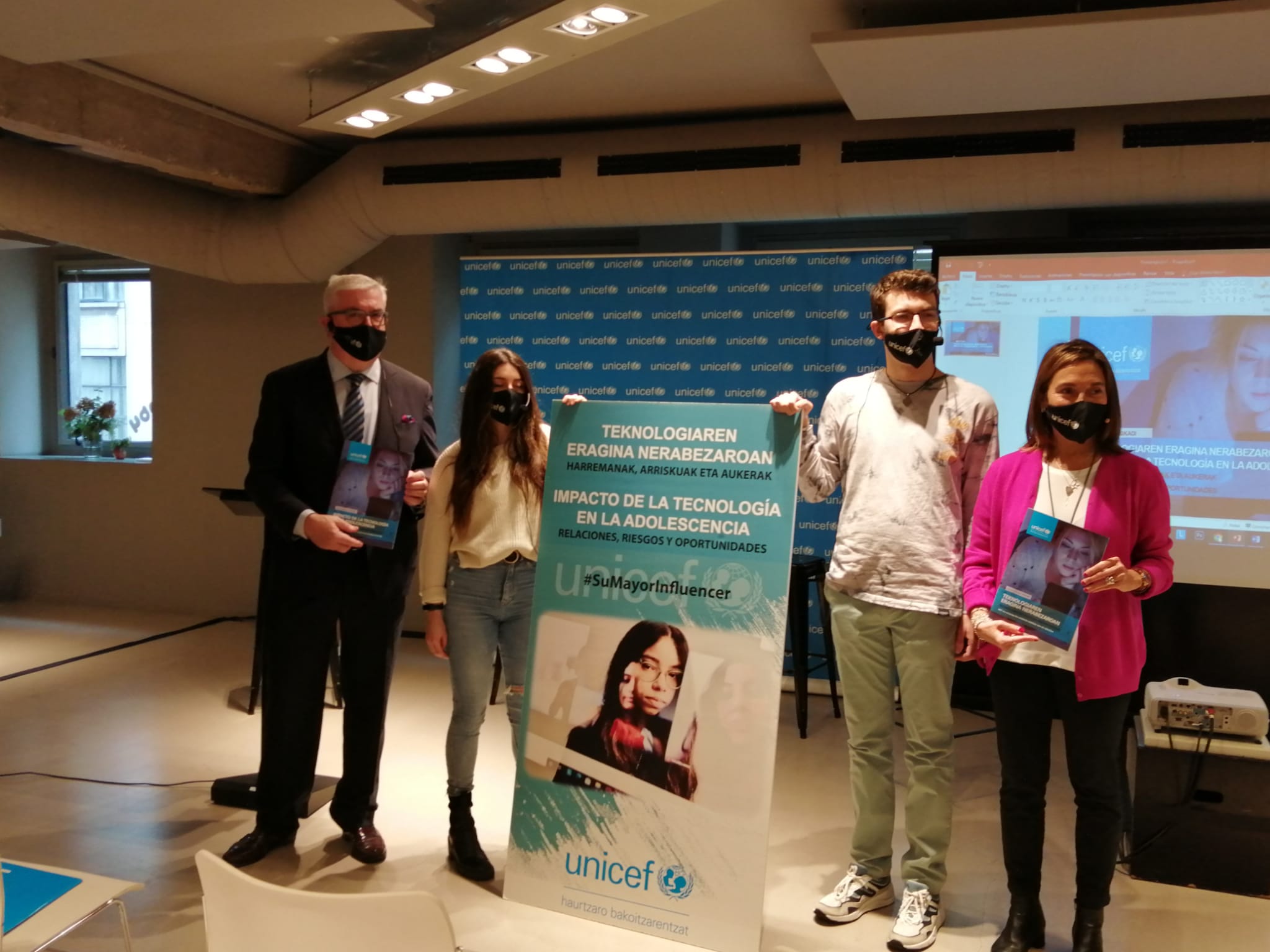 Uno de cada tres adolescentes en Euskadi hace un uso problemático de Internet y las redes sociales Uno de cada tres adolescentes en Euskadi hace un uso problemático de Internet y las redes sociales