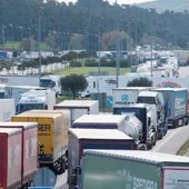 Descontento y protestas de varios sectores en crisis por el abandono del Gobierno Descontento y protestas de varios sectores en crisis por el abandono del Gobierno