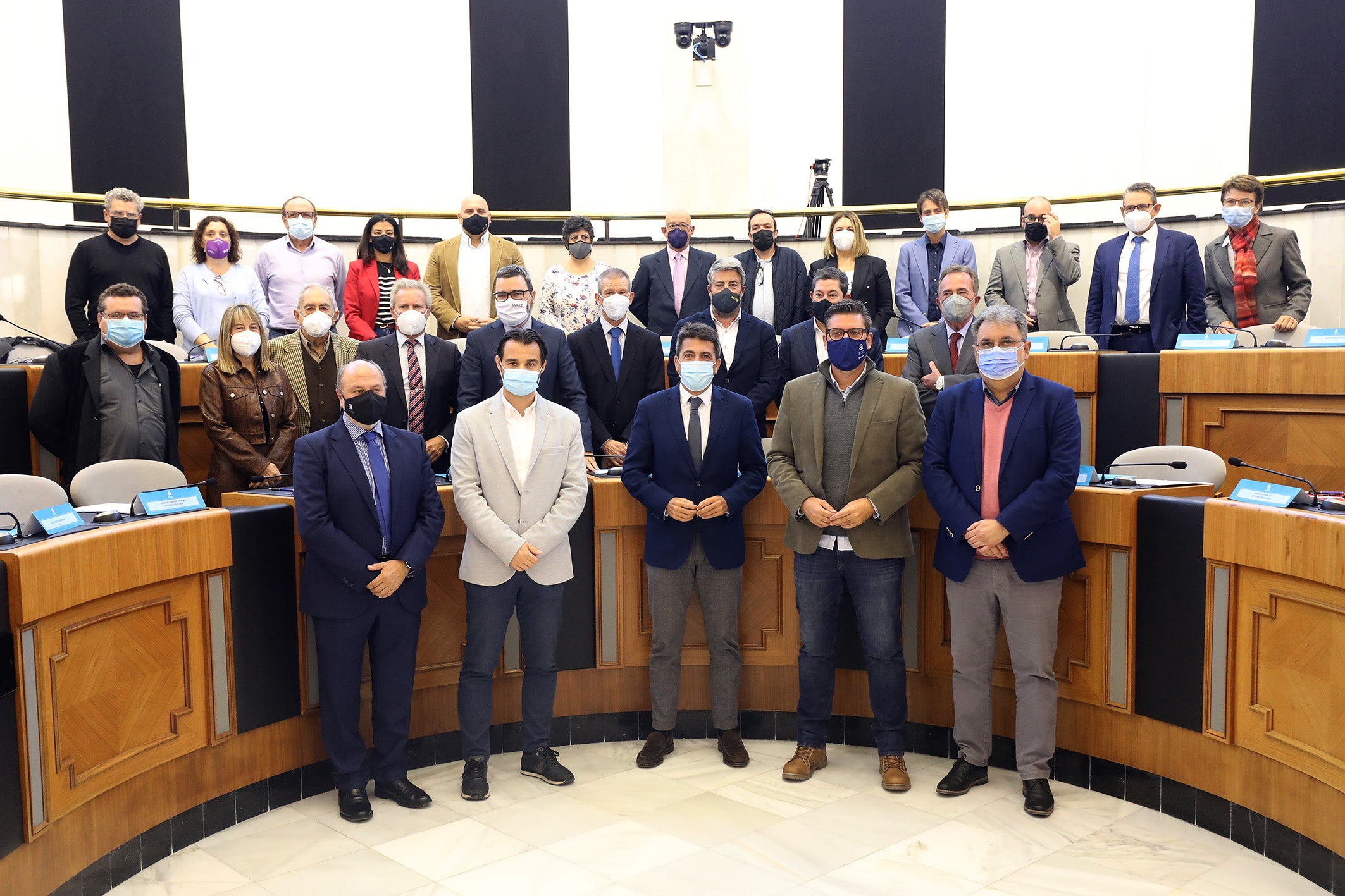 La Diputación de Alicante se convierte en la primera de la Comunitat en constituir un Consejo Económico y Social de la Provincia La Diputación de Alicante se convierte en la primera de la Comunitat en constituir un Consejo Económico y Social de la Provincia