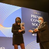Julia Parra recibe el premio de ‘Mecenazgo Artístico y Cultural’ para la Diputación