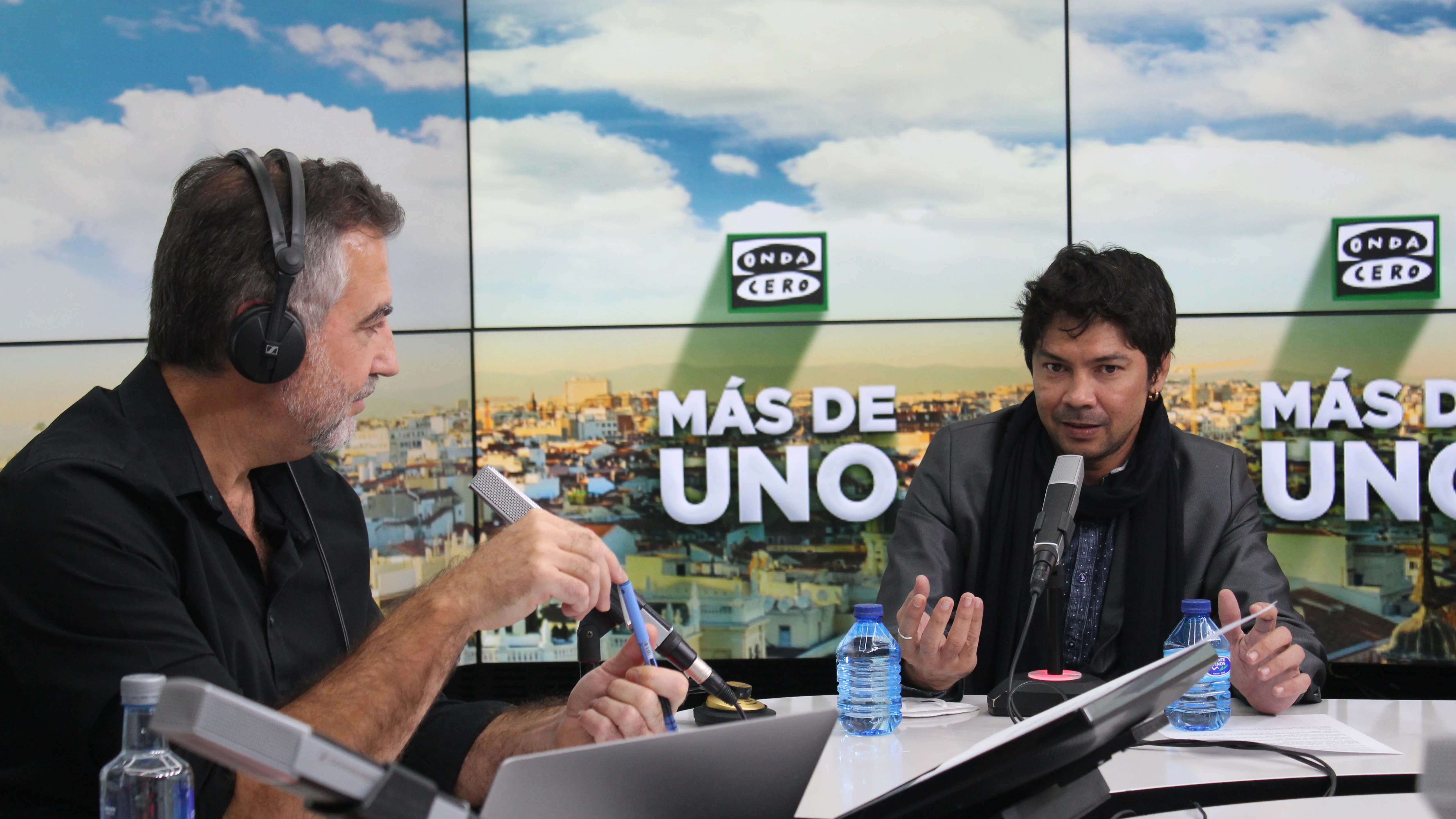 Yunior García durante su entrevista con Carlos Alsina en 'Más de uno' Yunior García durante su entrevista con Carlos Alsina en 'Más de uno'