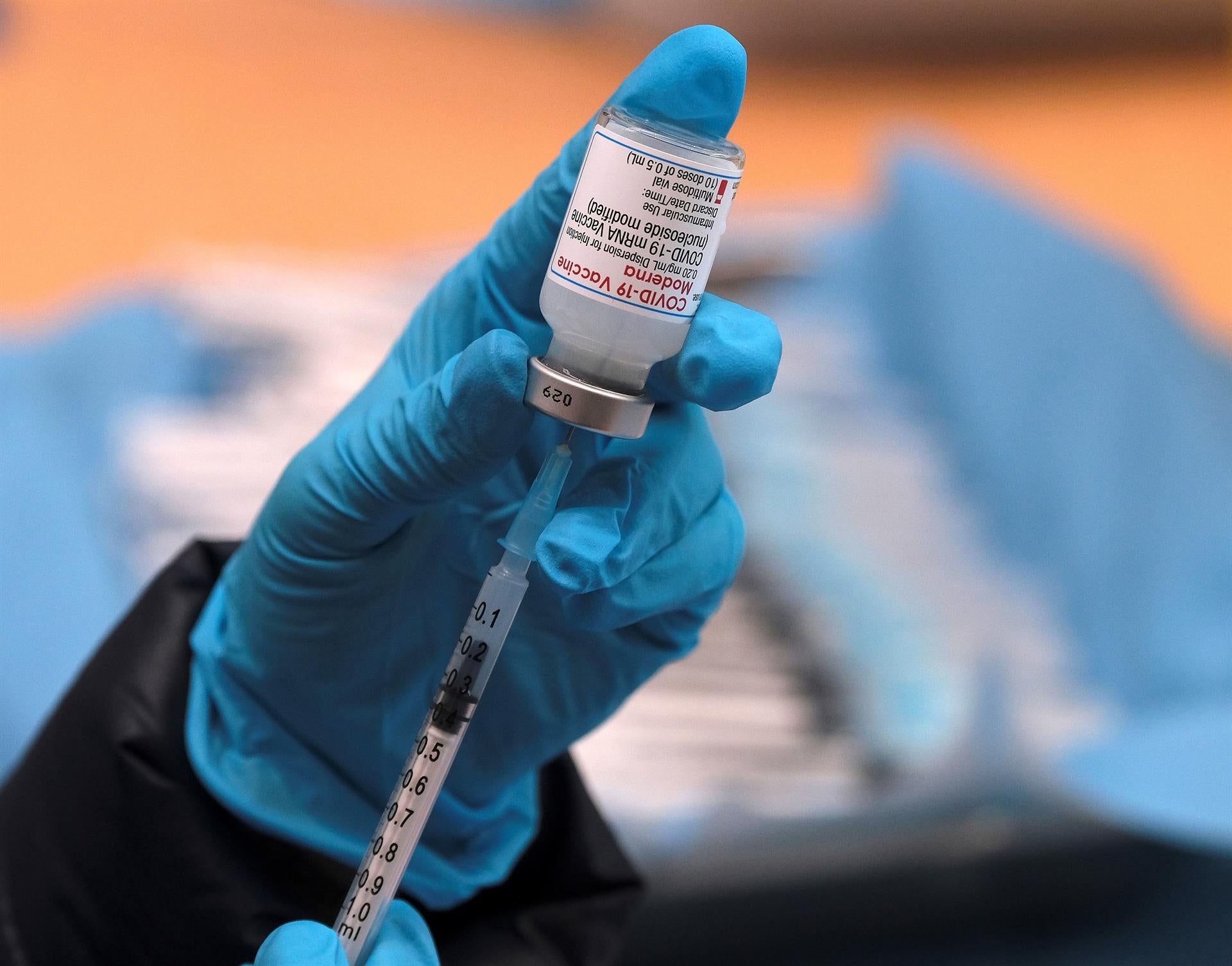 Los datos de muertes por coronavirus y hospitalizados en España que demuestran el éxito de la vacunación Los datos de muertes por coronavirus y hospitalizados en España que demuestran el éxito de la vacunación