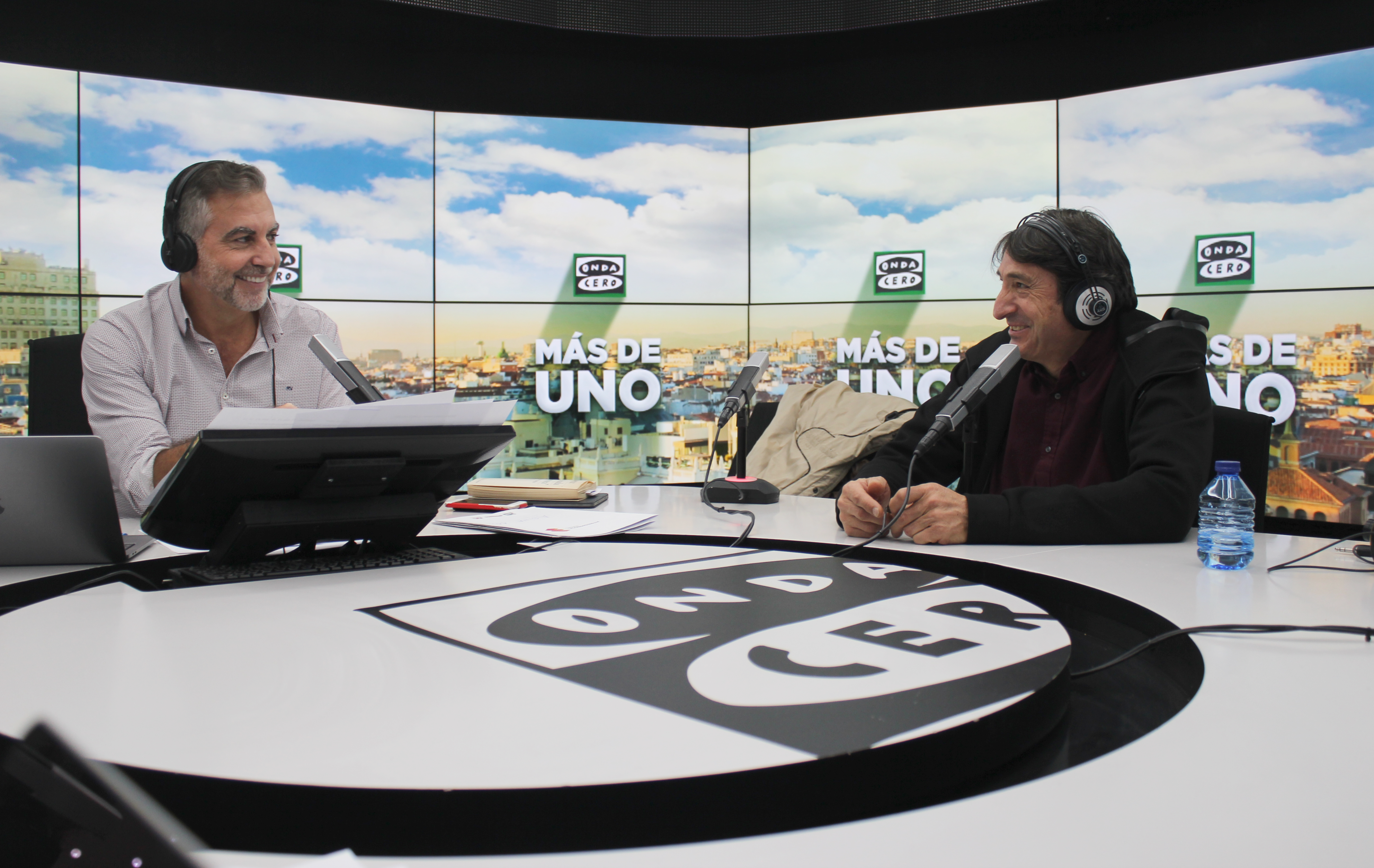 Vídeo de la entrevista de Carlos Alsina a Carmelo Gómez Vídeo de la entrevista de Carlos Alsina a Carmelo Gómez