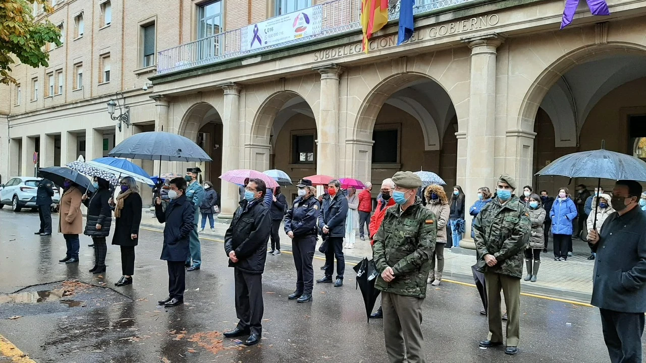 Minuto de silencio por las víctimas de violencia machista