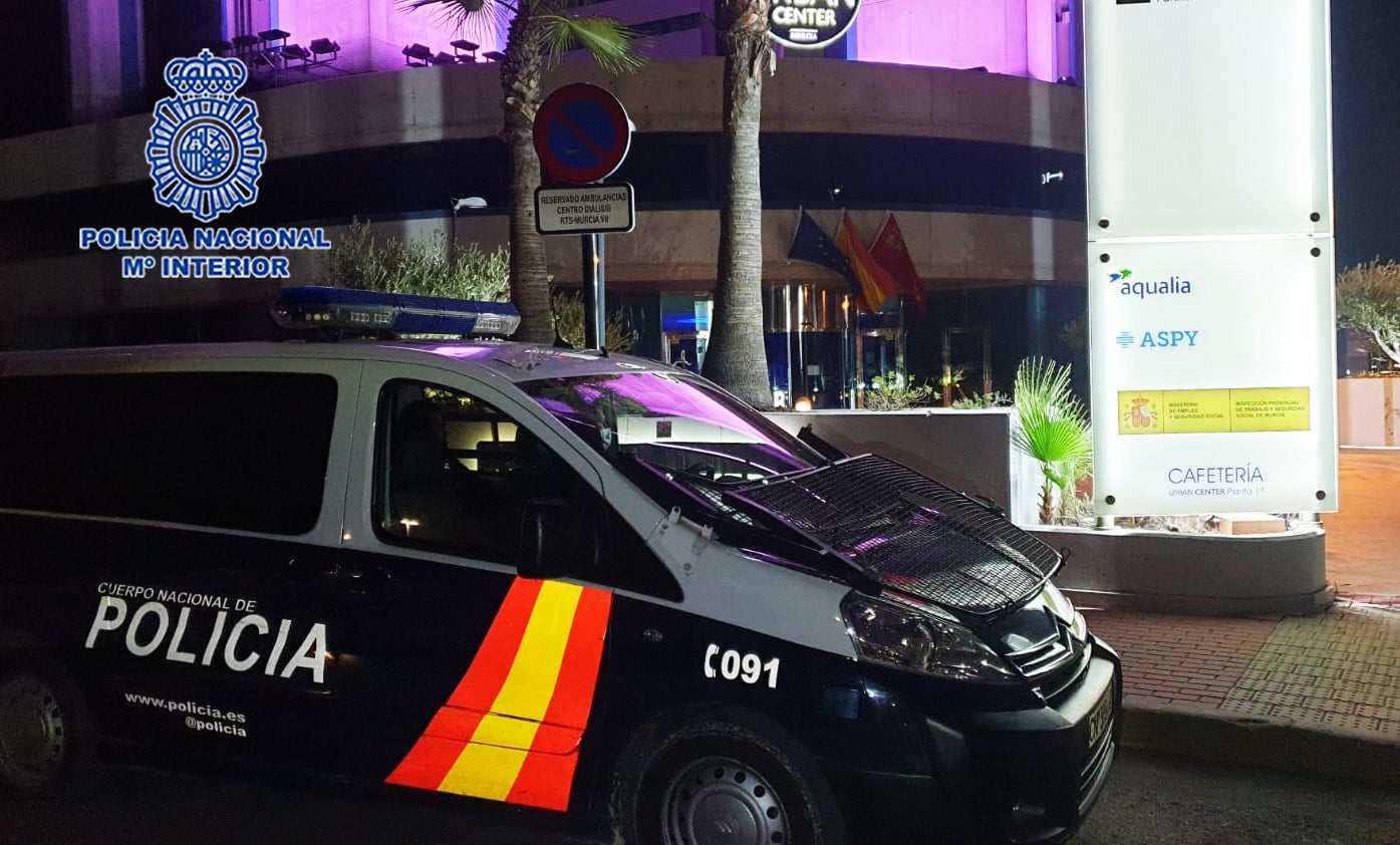 Detenidos un padre y su hijo por atentar contra una funcionaria de la Inspección de Trabajo Detenidos un padre y su hijo por atentar contra una funcionaria de la Inspección de Trabajo