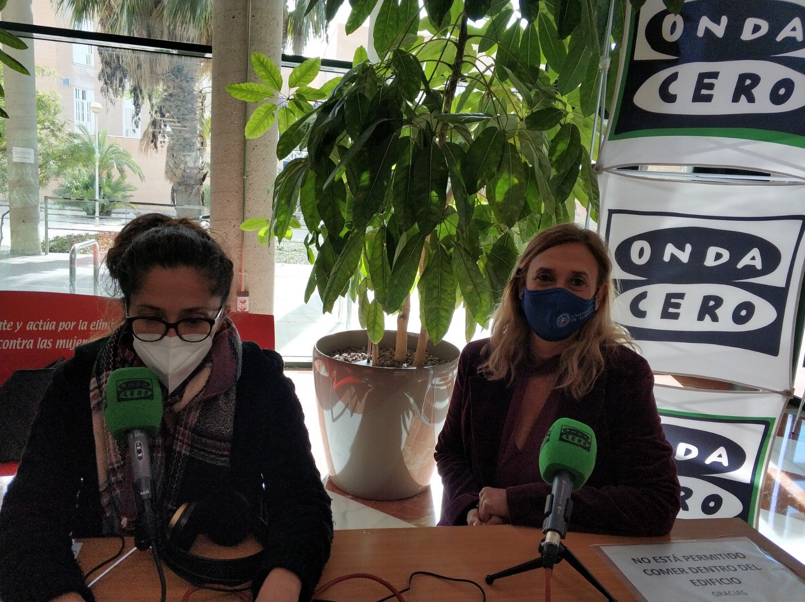 El Centro de Lenguas de la UAL se une a la lucha contra la Violencia de Género El Centro de Lenguas de la UAL se une a la lucha contra la Violencia de Género