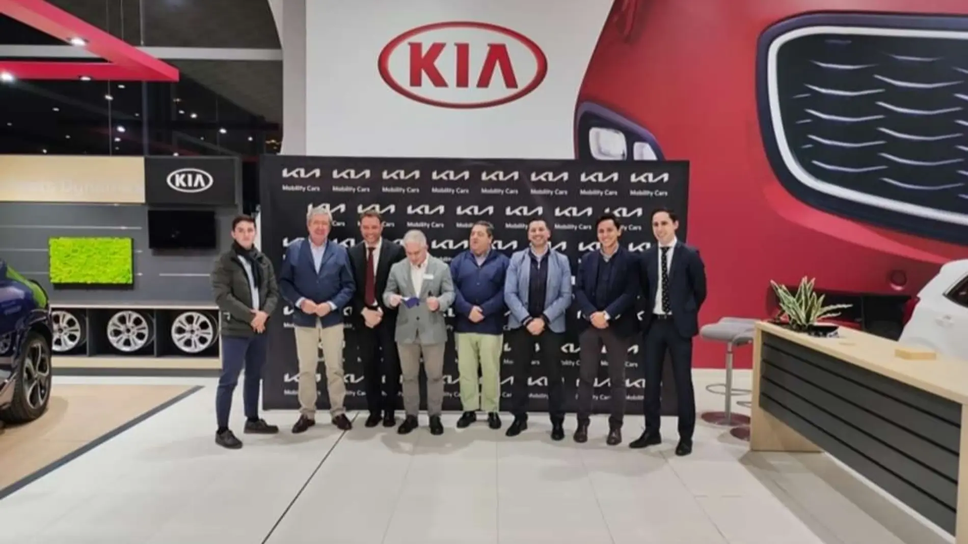 Presentación del nuevo concesionario Kia en la provincia