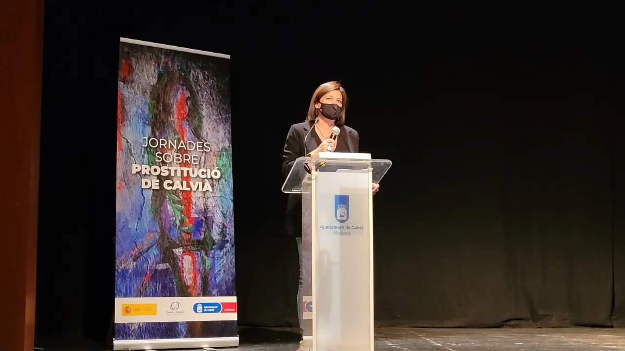La regidora de Igualdad de Calvià, Nati Francès, presenta una jornadas informativas. La regidora de Igualdad de Calvià, Nati Francès, presenta una jornadas informativas.
