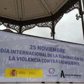 Alcalá de Henares recuerda a las víctimas de violencia de género