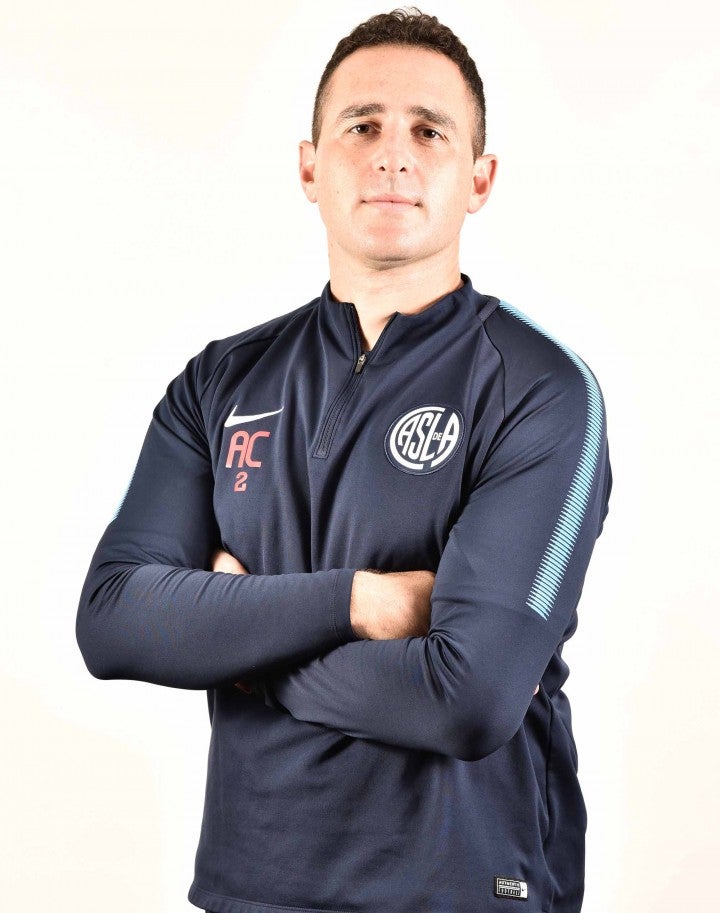 El técnico Pablo Manusovich se suma a los entrenamientos del Elche a la espera de Machín El técnico Pablo Manusovich se suma a los entrenamientos del Elche a la espera de Machín