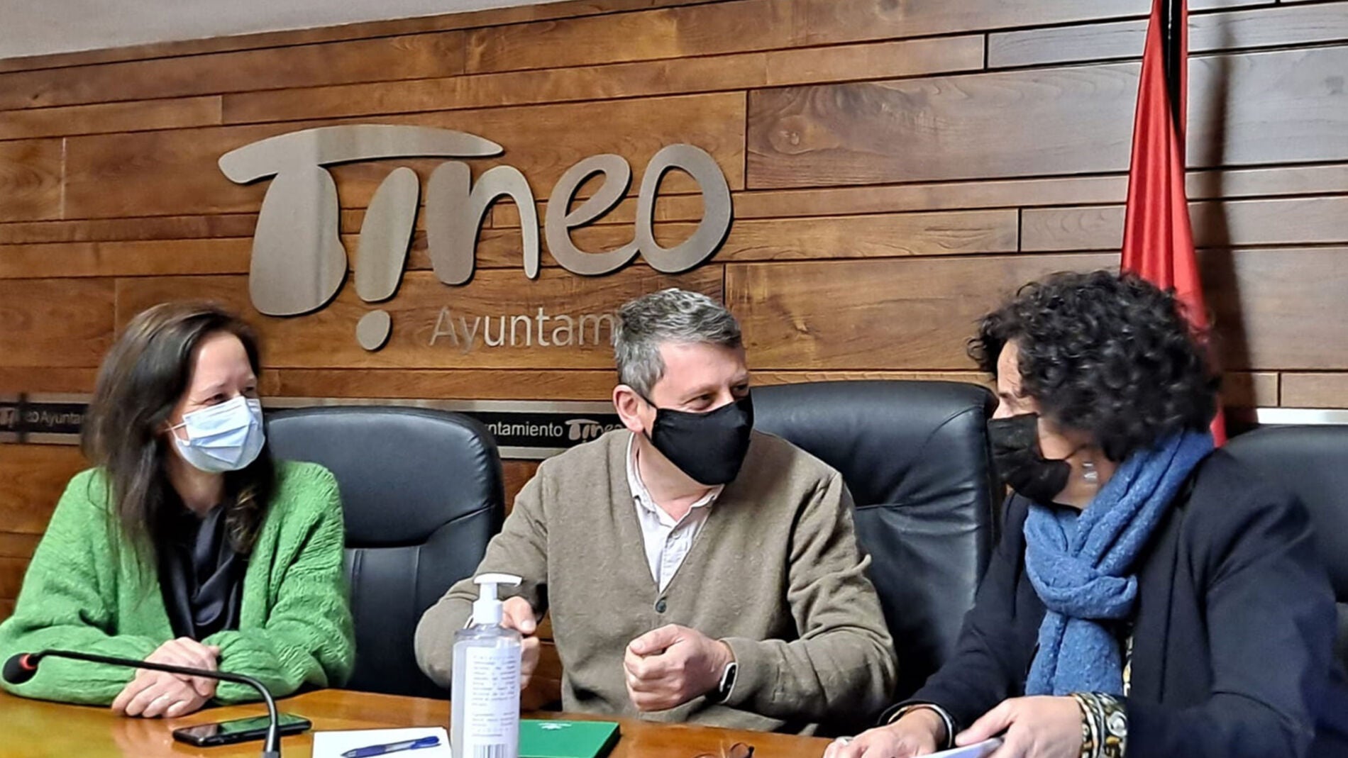 Feito y Piñán abordan la conservación del Monasterio de Obona | Onda ...