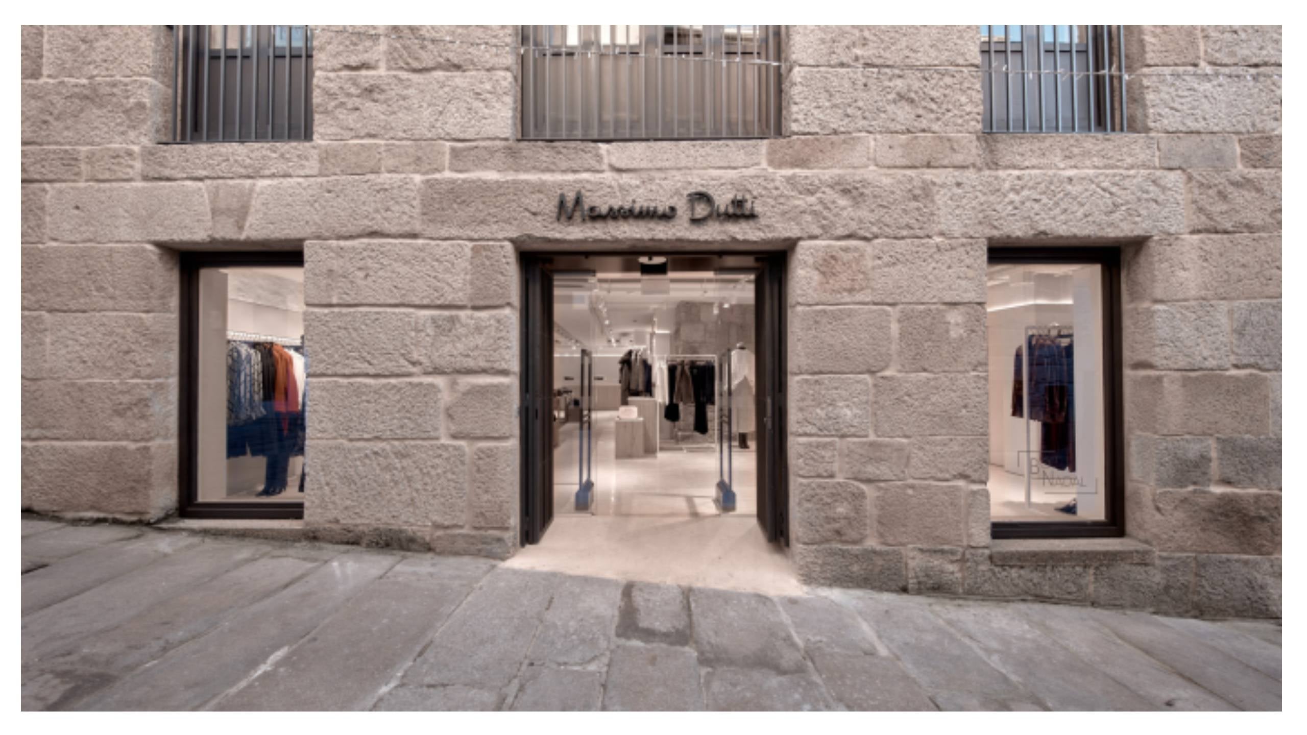 Massimo Dutti reforma y amplía su tienda for&from de Allariz Massimo Dutti reforma y amplía su tienda for&from de Allariz