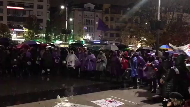 Más de un millar de personas claman poner "pie en pared" contra la violencia machista Más de un millar de personas claman poner "pie en pared" contra la violencia machista