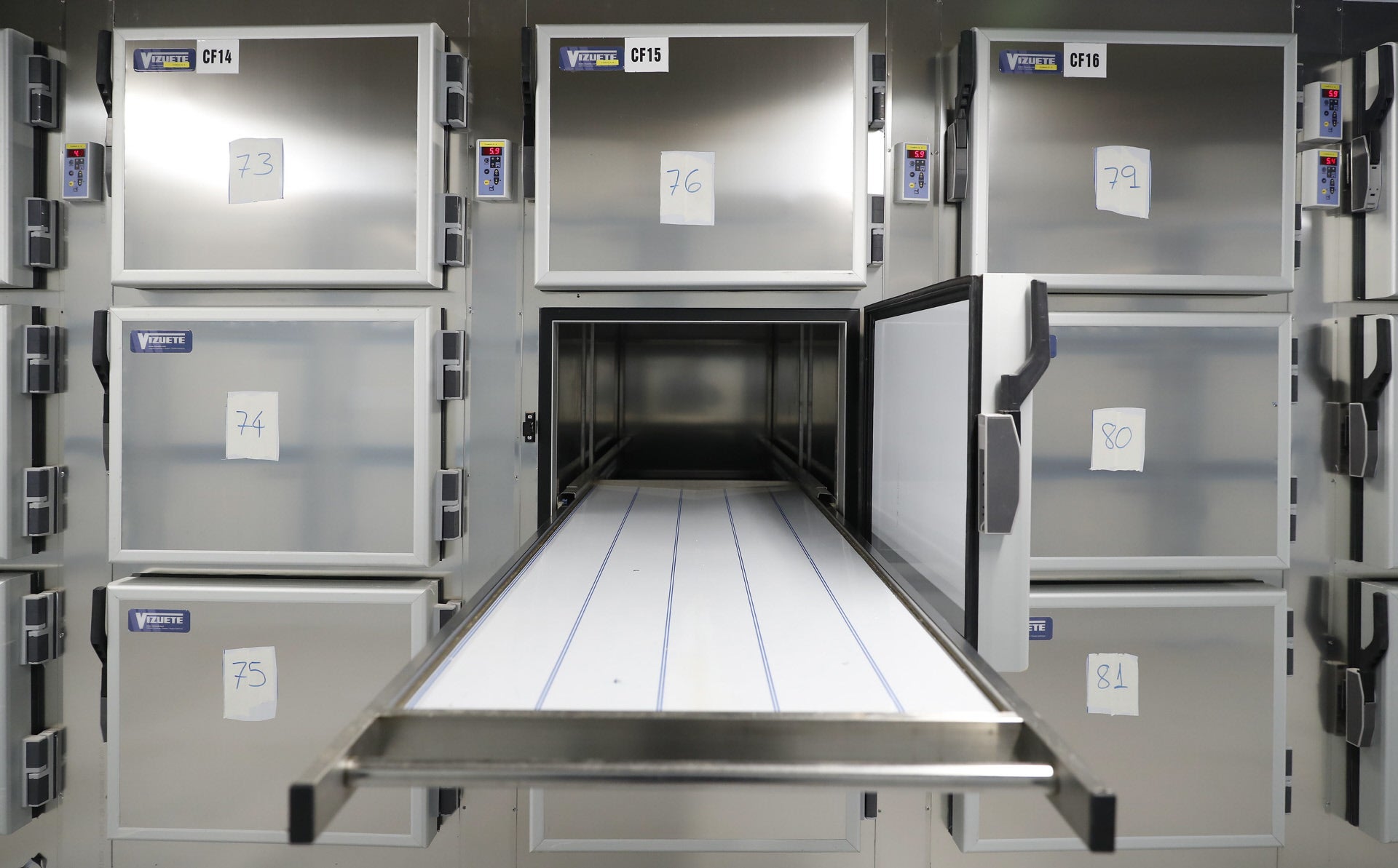 Hallado vivo un hombre en una morgue horas después de ser declarado muerto Hallado vivo un hombre en una morgue horas después de ser declarado muerto