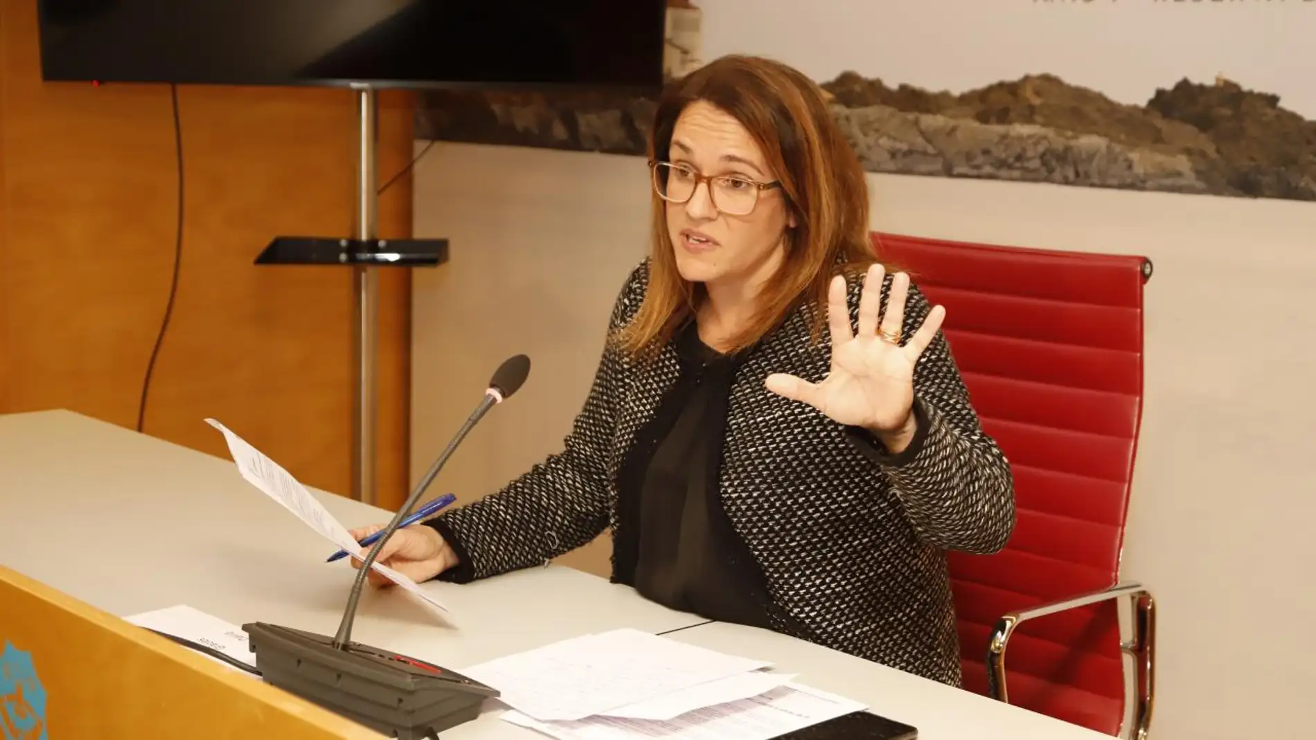 Susana Mora es la presidenta de la FFTM y del Consell de Menorca. 
