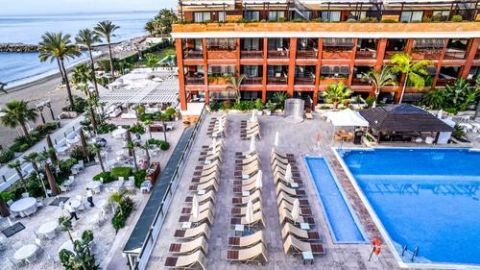 Hotel Guadalp&iacute;n Ban&uacute;s