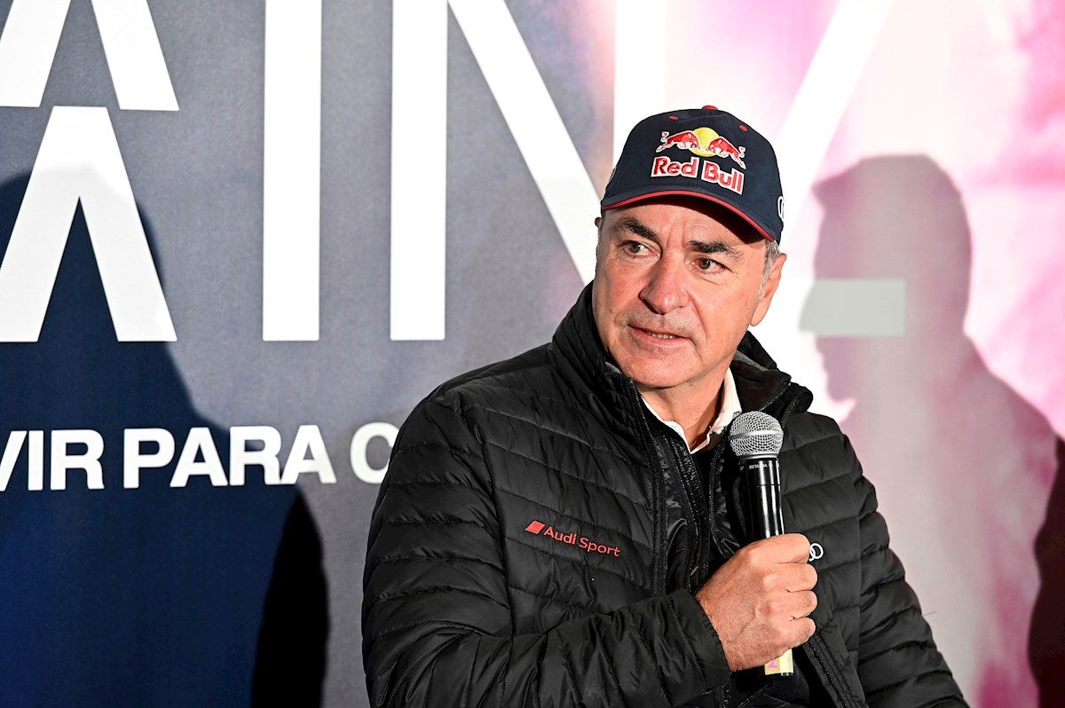 Carlos Sainz: "He conocido diferentes filosofías de carrera dentro del Dakar" Carlos Sainz: "He conocido diferentes filosofías de carrera dentro del Dakar"