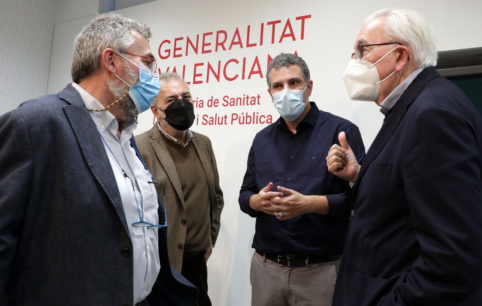 Investigadores valencianos estudian la variante Ómicron de la que todavía no hay casos confirmados Investigadores valencianos estudian la variante Ómicron de la que todavía no hay casos confirmados