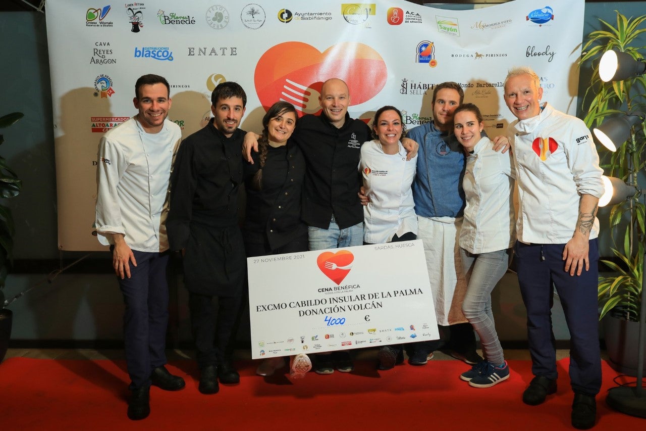 La cena solidaria de Toño Rodríguez recauda 4.000 euros La cena solidaria de Toño Rodríguez recauda 4.000 euros