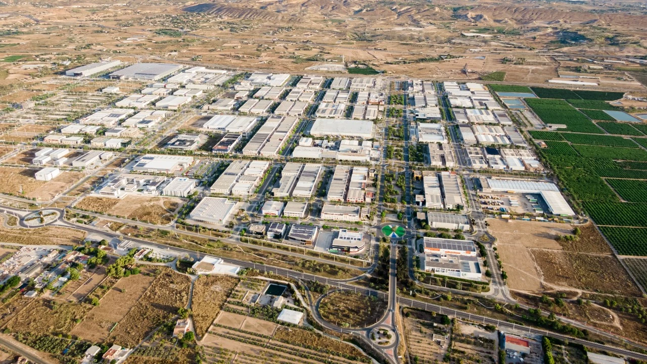 Vista del Parque Empresarial de Elche, ubicado en la pedanía de Torrellano