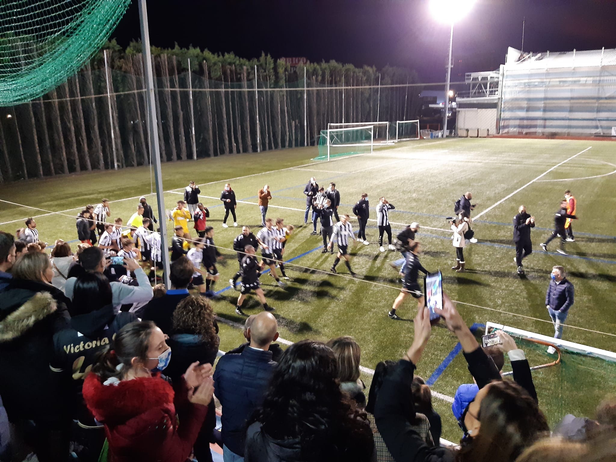 Día histórico para el Victoria CF, jugando la Copa del Rey en Riazor ante el Villarreal Día histórico para el Victoria CF, jugando la Copa del Rey en Riazor ante el Villarreal