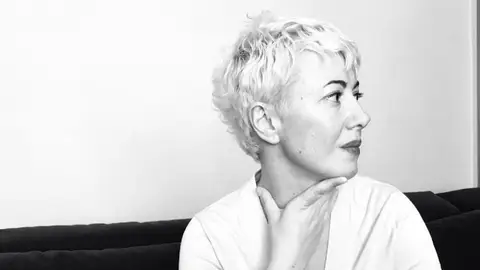 Noelia Adánez, escritoria Noelia Adánez, escritoria