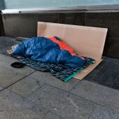Cáceres activa el protocolo 'Ola de frío' durante cuatro meses para atender a las personas que duermen en la calle