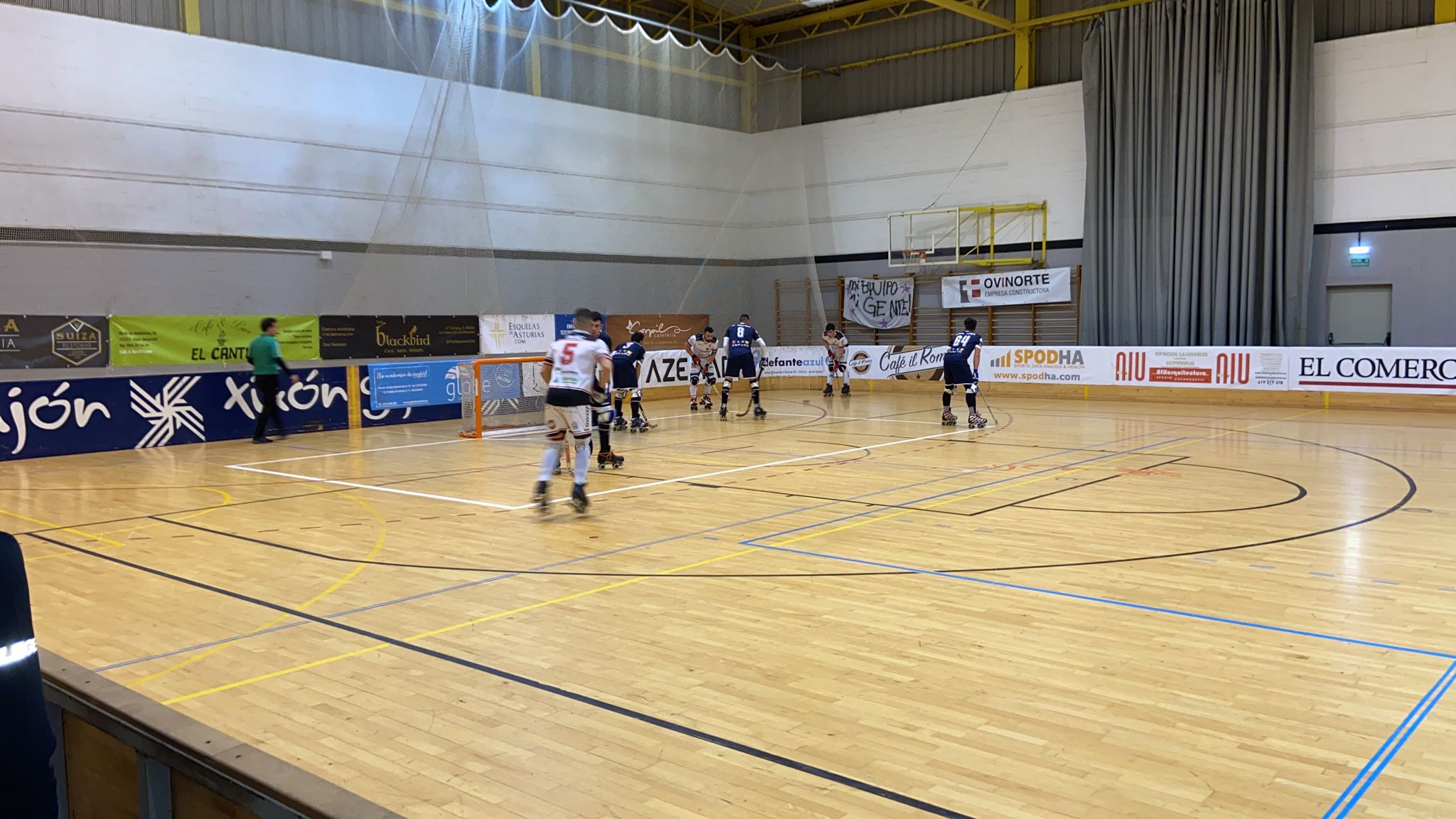 El Oviedo Roller vence en la pista del Telecable Gijón El Oviedo Roller vence en la pista del Telecable Gijón