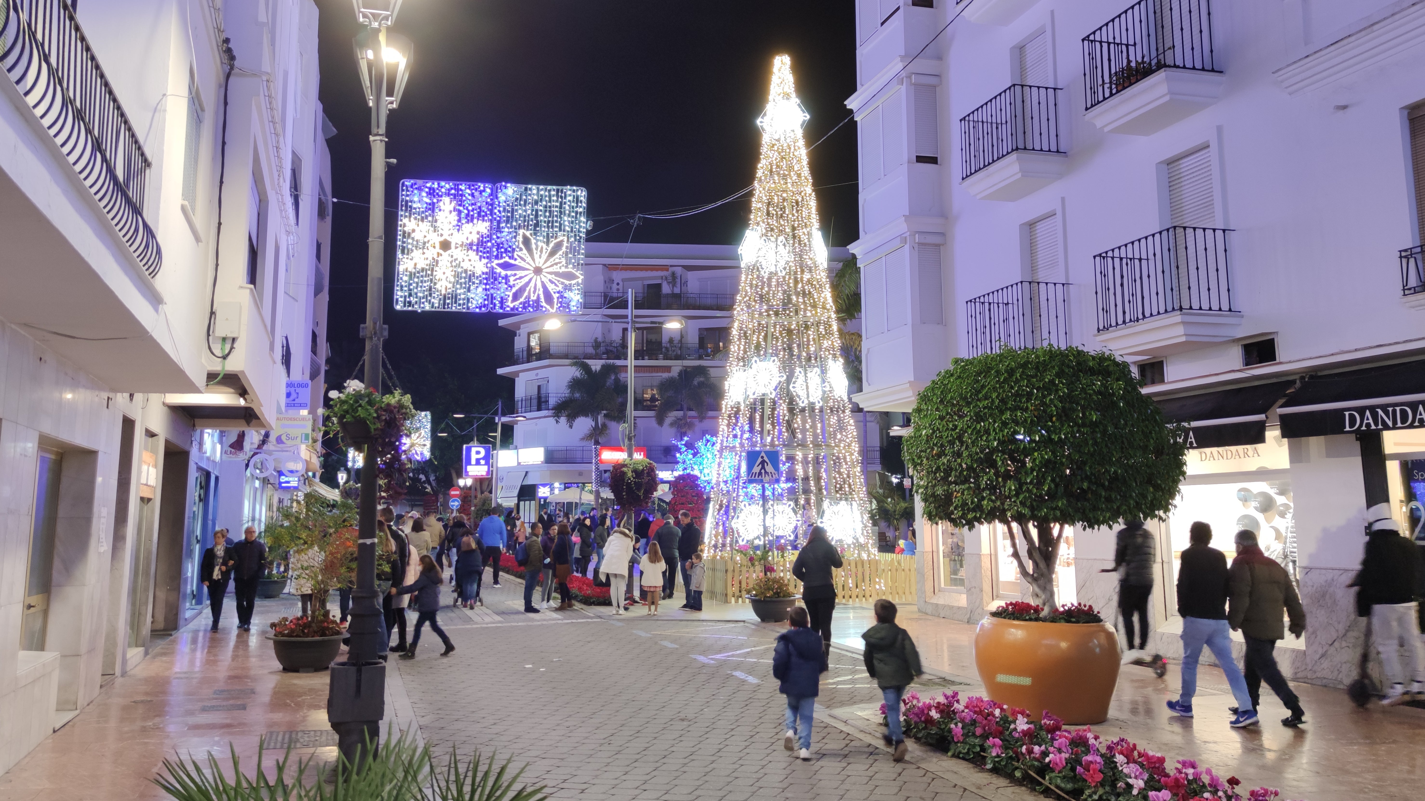 Estepona repite campaña para dinamizar el comercio local Estepona repite campaña para dinamizar el comercio local