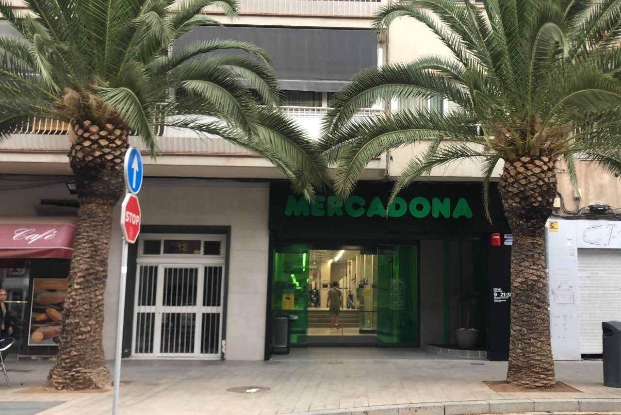 MERCADONA abre en pleno centro de Alicante uno de sus centros con el nuevo modelo de tienda eficiente MERCADONA abre en pleno centro de Alicante uno de sus centros con el nuevo modelo de tienda eficiente