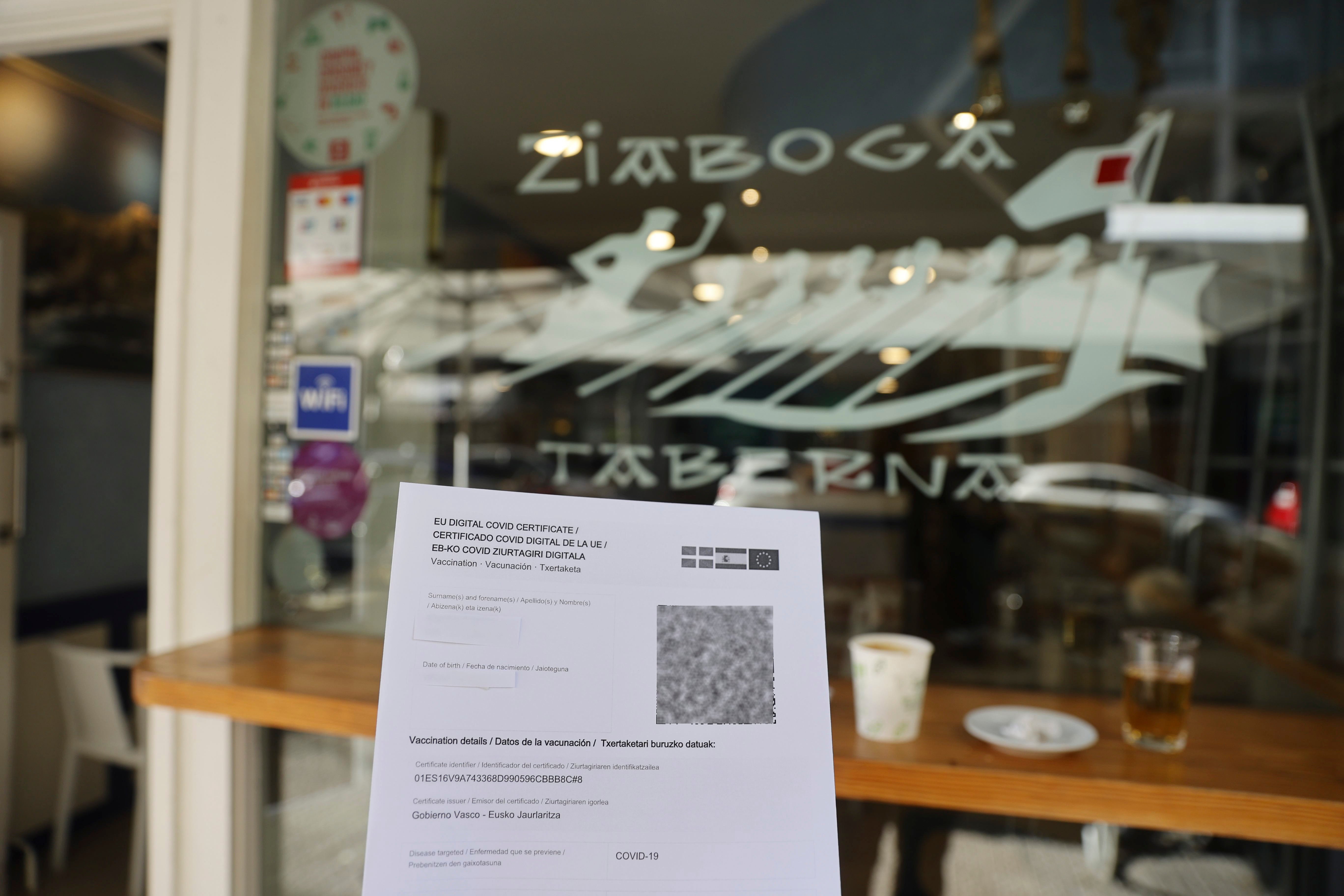La justicia autoriza al Gobierno Vasco a exigir el pasaporte covid en toda hostelería, hospitales y gimnasios La justicia autoriza al Gobierno Vasco a exigir el pasaporte covid en toda hostelería, hospitales y gimnasios