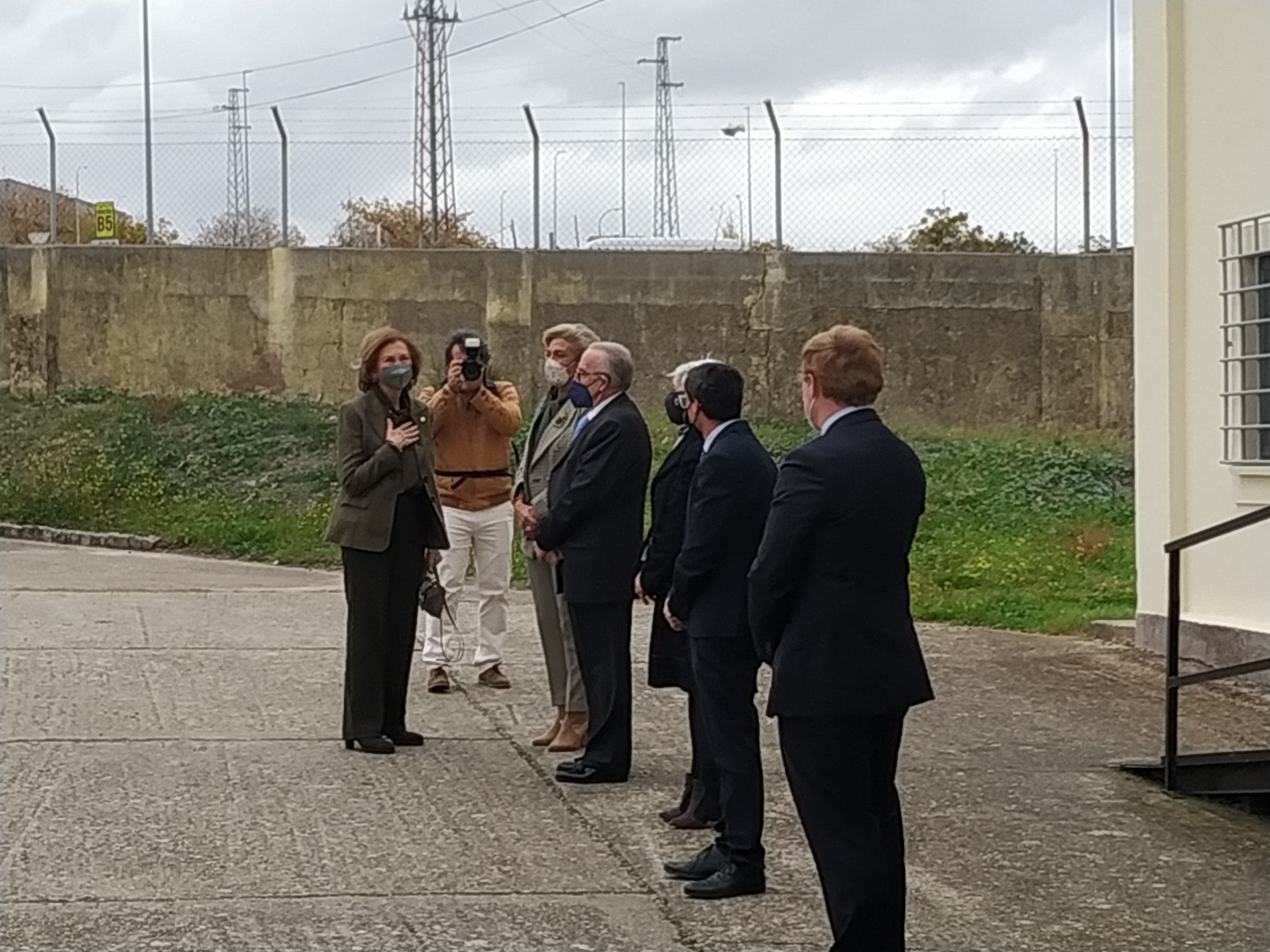 La Reina Sofía visita las instalaciones del Banco de Alimentos de Badajoz La Reina Sofía visita las instalaciones del Banco de Alimentos de Badajoz