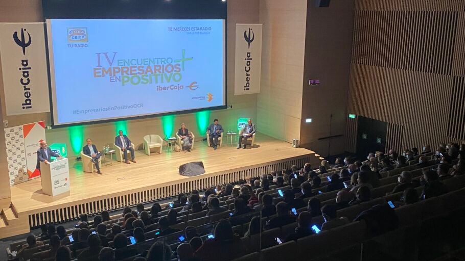 Empresarios en Positivo