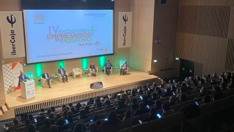 Empresarios en Positivo